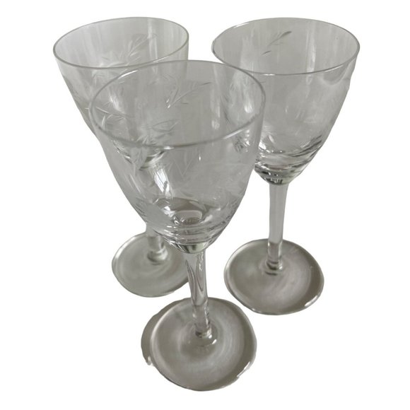 Vintage Etched Floral Crystal Sherry Cordial Glass 5.25" tall x 2.25" Set of 3 - Picture 14 of 15